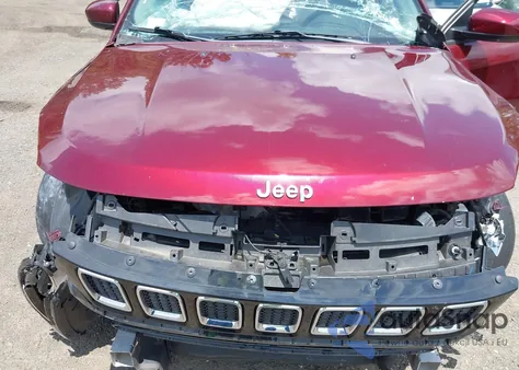 2021 Jeep Compass Latitude 4X4 z USA, uszkodzony, nr VIN 3C4NJDBB5MT547377